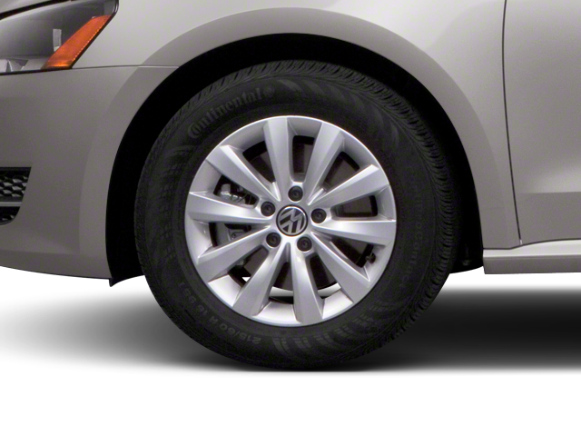2013 Volkswagen Passat 2.5 SE