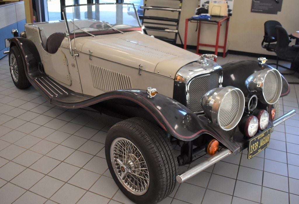 1939 Jaguar SS100 Replica