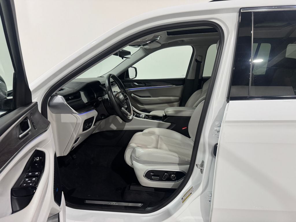 2022 Jeep Grand Cherokee Overland