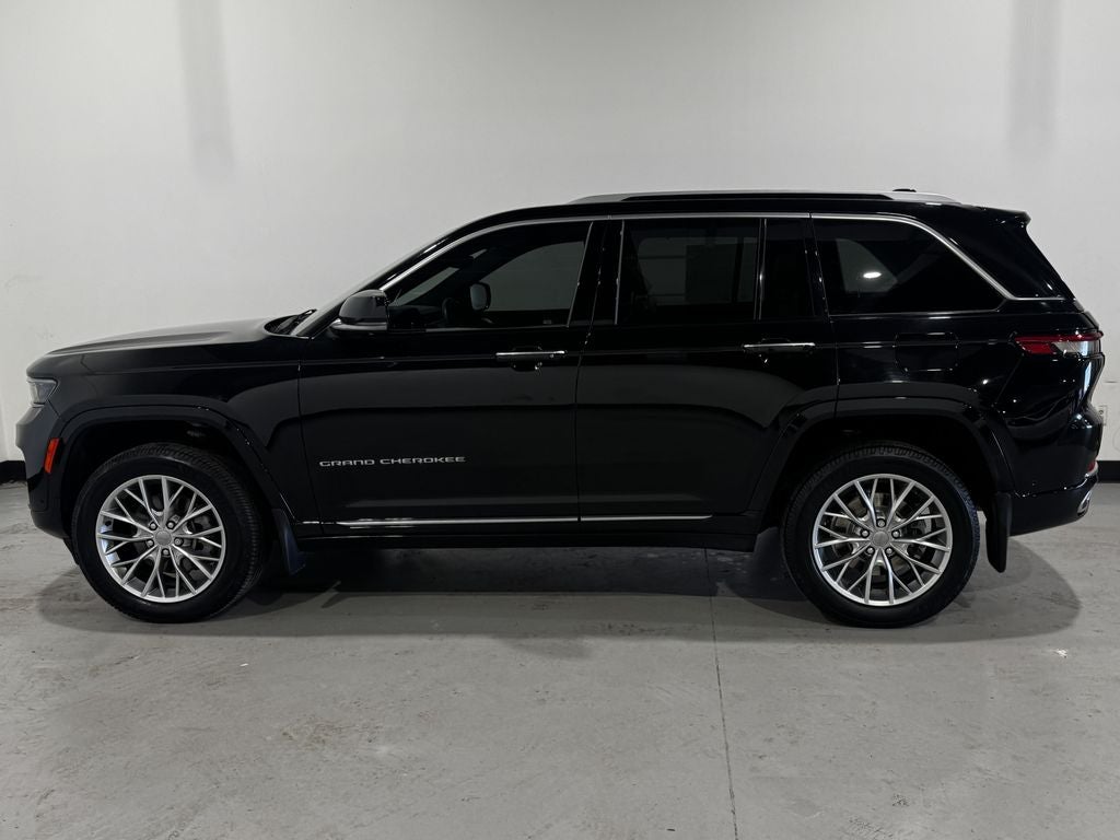 2022 Jeep Grand Cherokee Summit