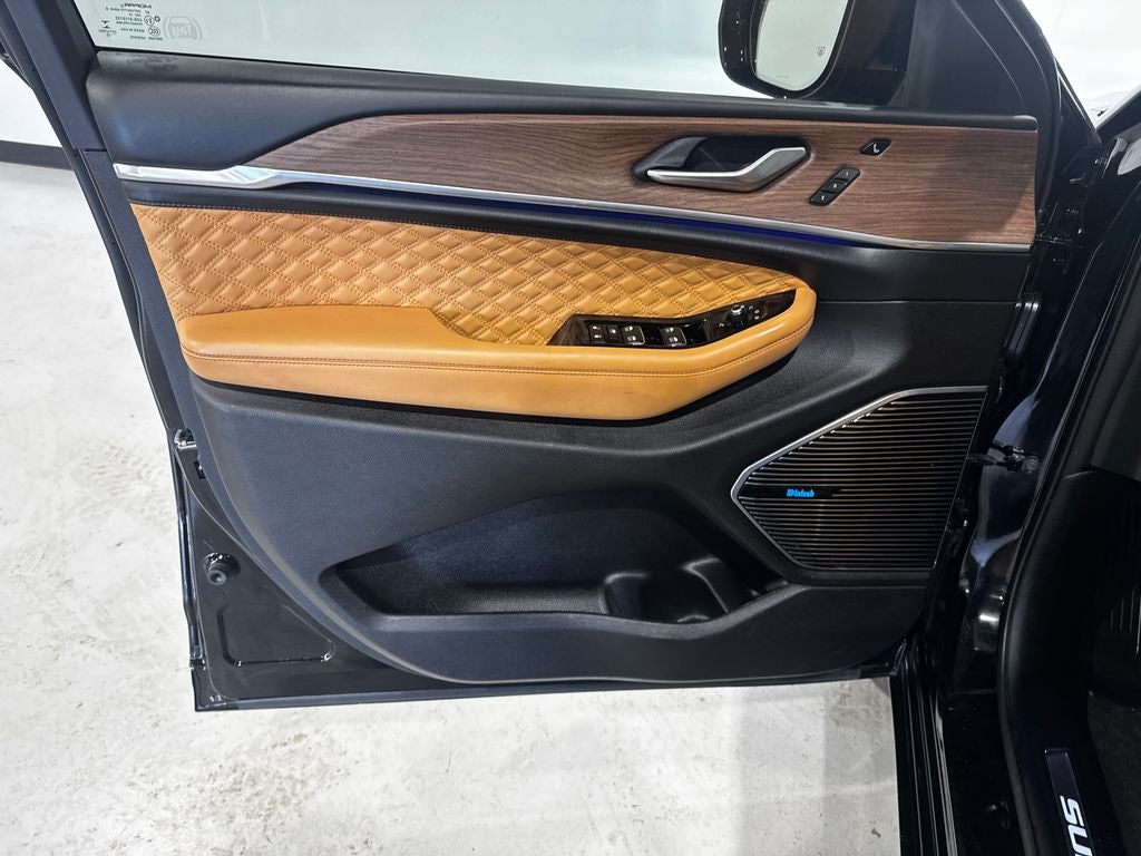 2022 Jeep Grand Cherokee Summit