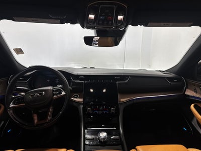 2022 Jeep Grand Cherokee Summit