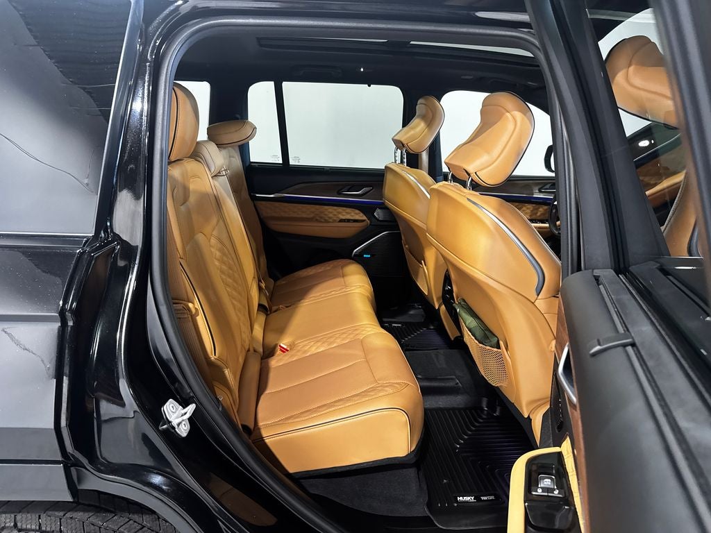 2022 Jeep Grand Cherokee Summit