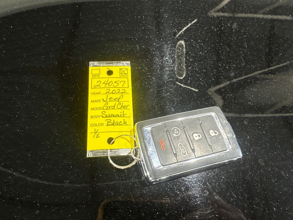 2022 Jeep Grand Cherokee Summit