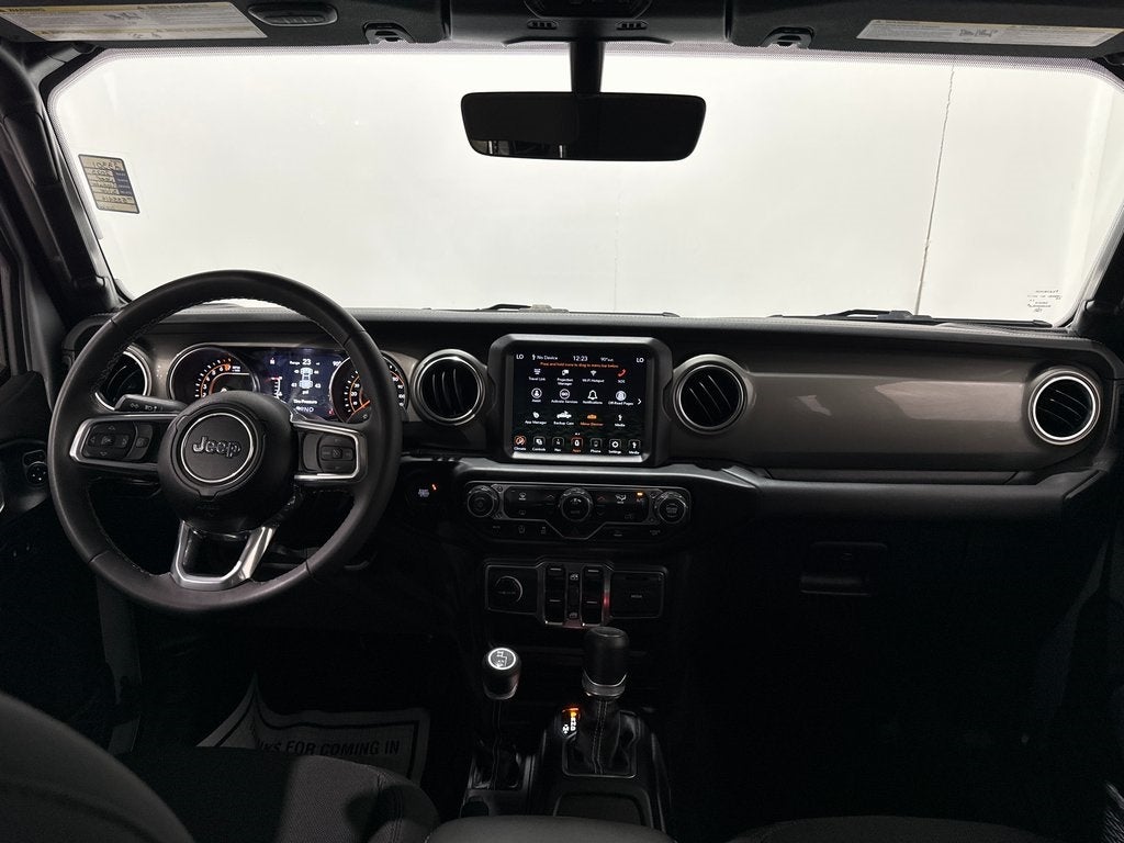 2023 Jeep Gladiator Overland