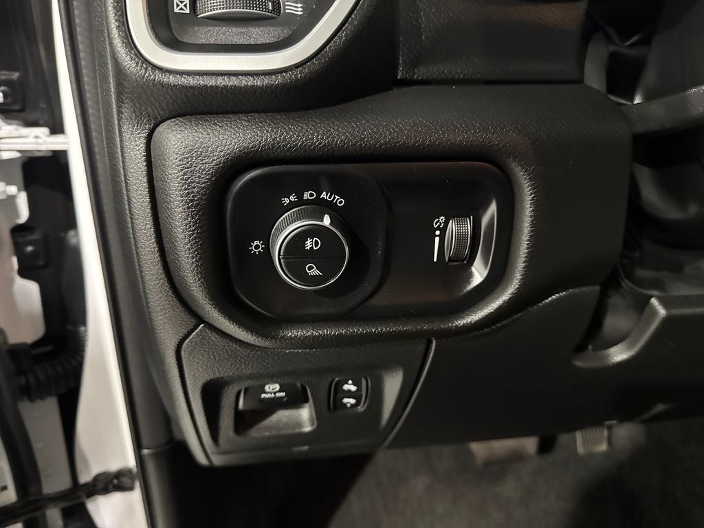 2023 RAM 1500 Big Horn/Lone Star Night Edition