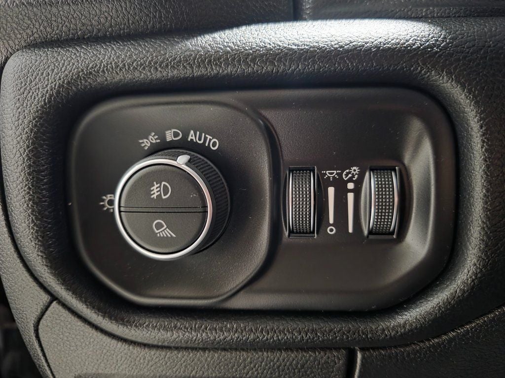 2022 RAM 1500 Laramie Sport