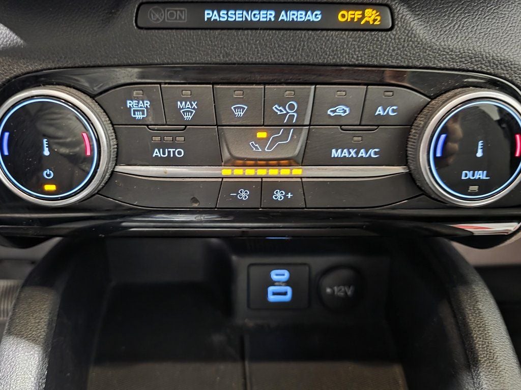 2022 Ford Escape Hybrid SE