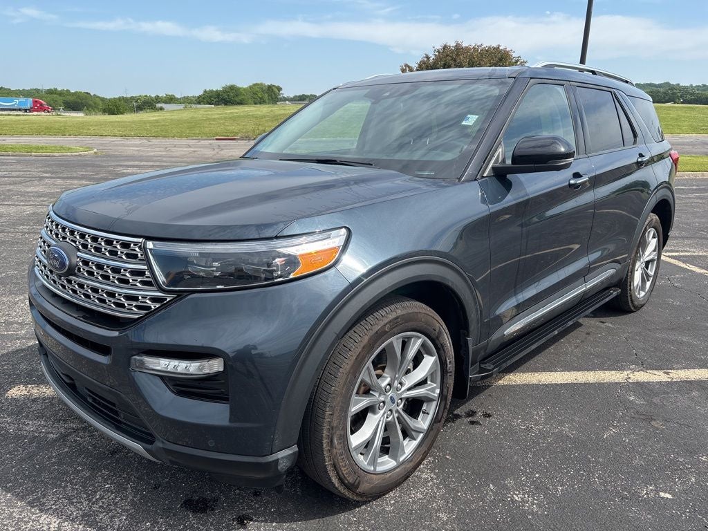 2022 Ford Explorer Limited 4WD's photo