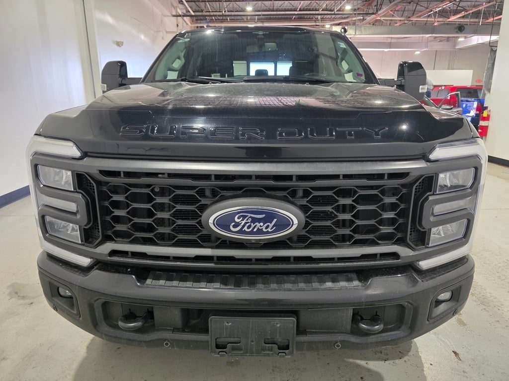 2023 Ford F-250SD Lariat Tremor Off-Road Package
