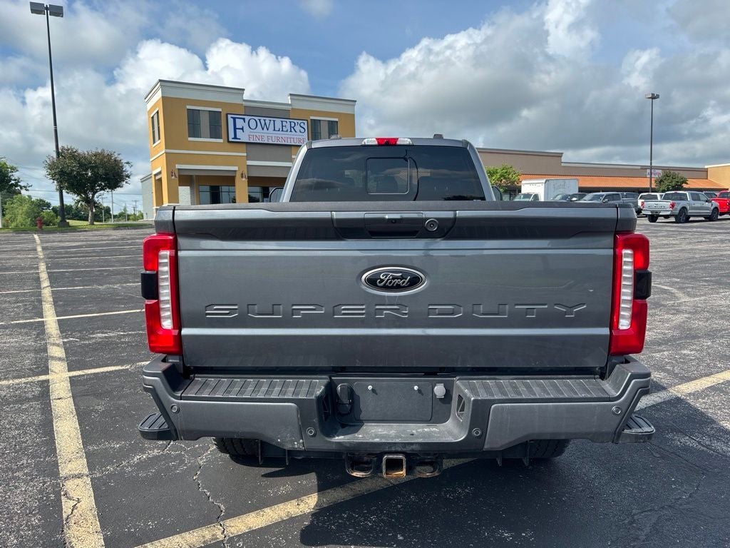 2023 Ford F-350SD Lariat