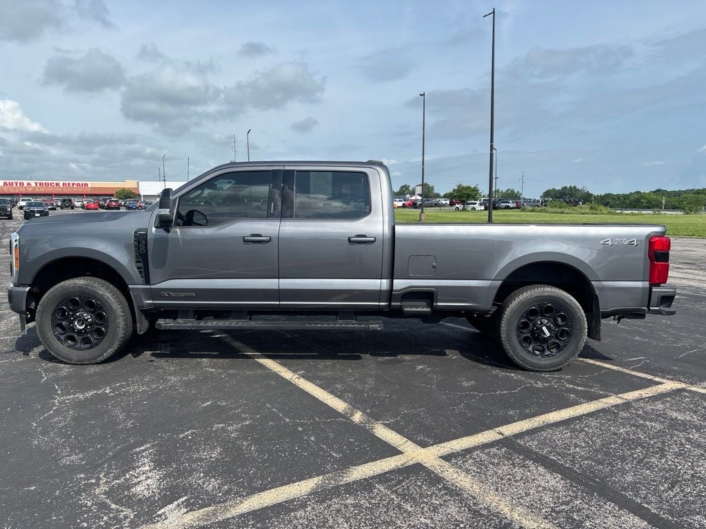 2023 Ford F-350SD Lariat