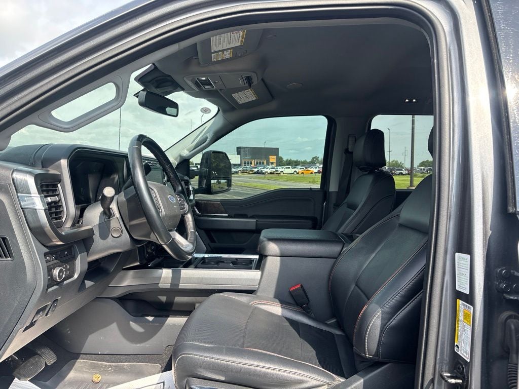 2023 Ford F-350SD Lariat