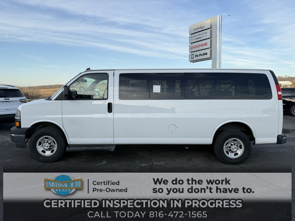 2023 Chevrolet Express 3500 LT Passenger