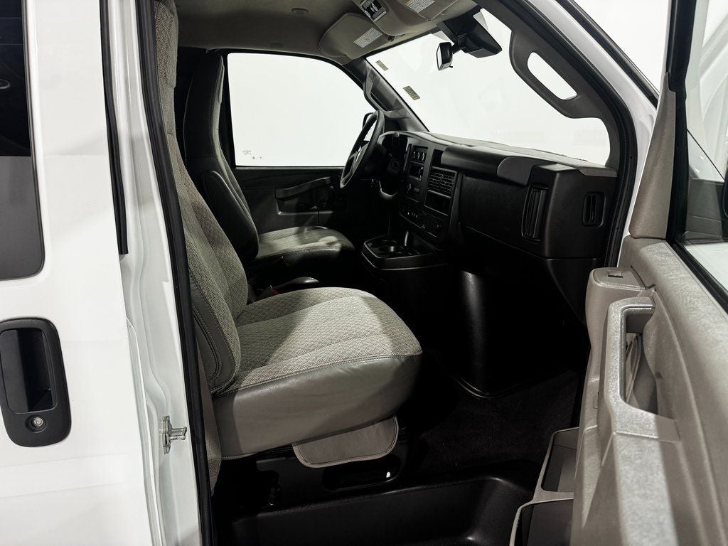 2023 Chevrolet Express 3500 LT Passenger