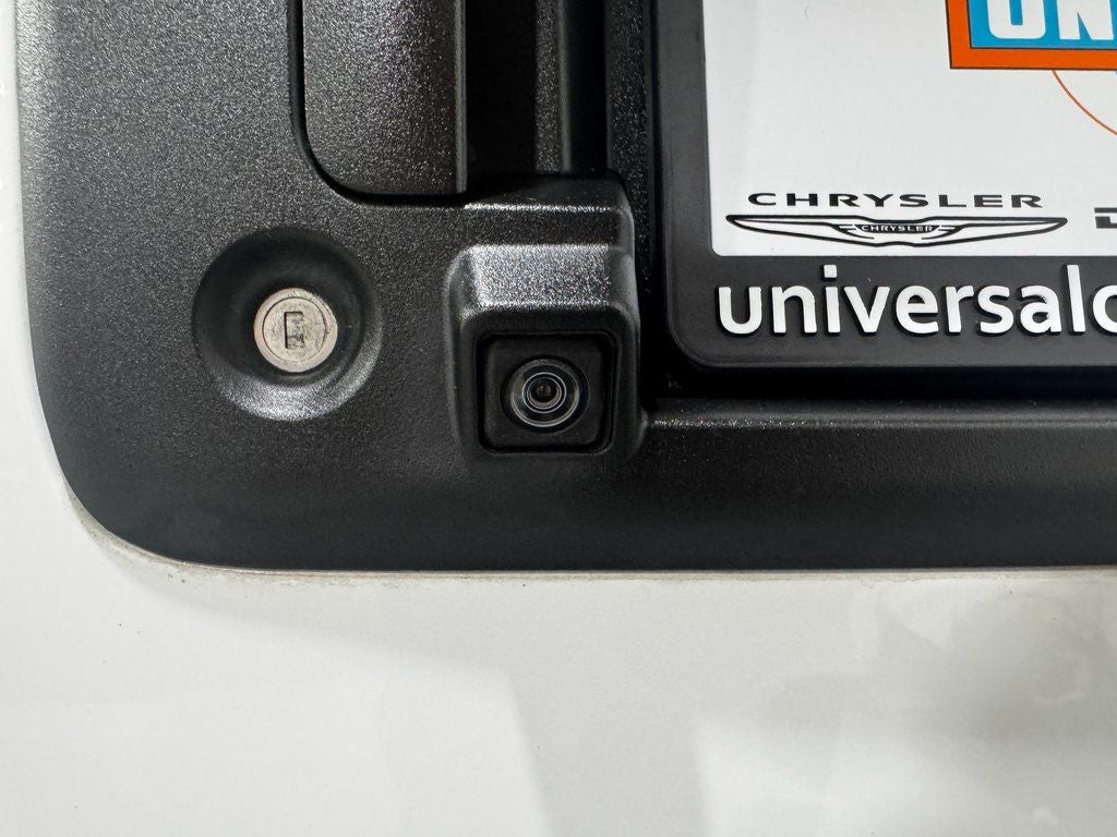 2023 Chevrolet Express 3500 LT Passenger