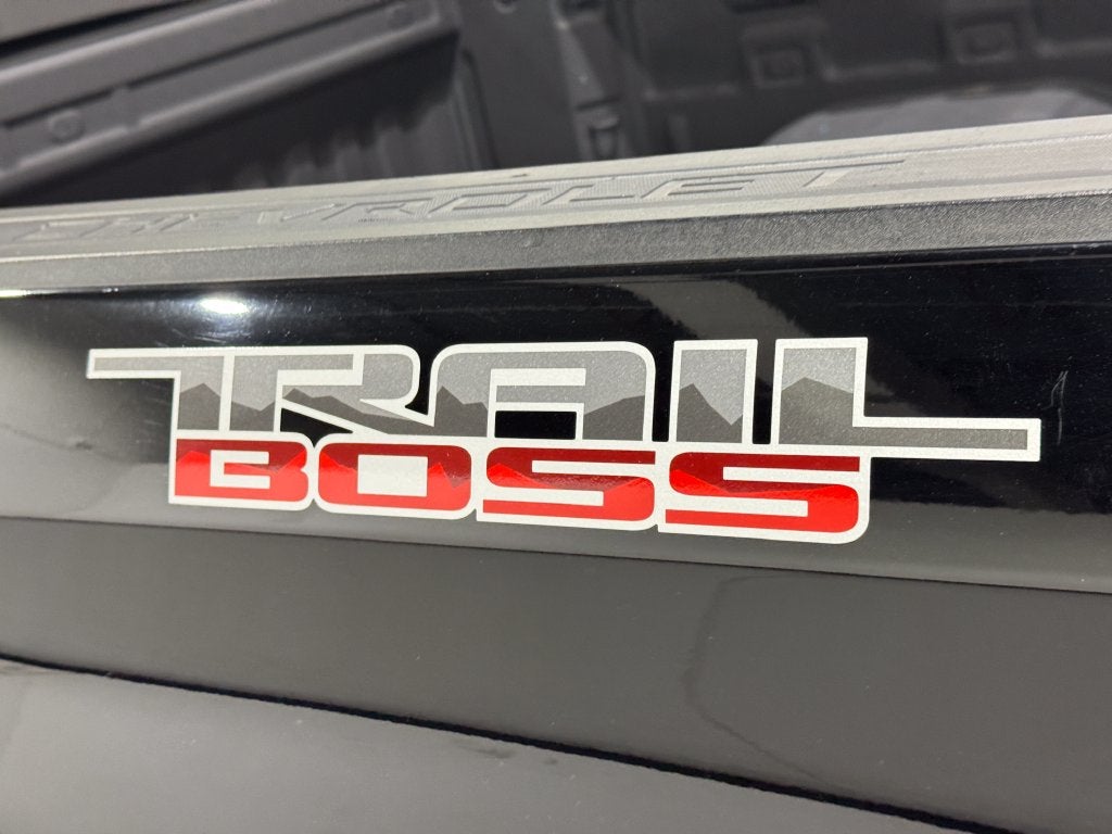 2021 Chevrolet Silverado 1500 Custom Trail Boss