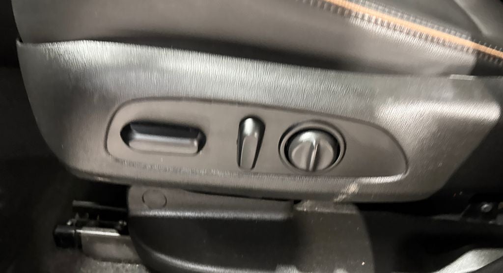 2021 GMC Acadia AT4