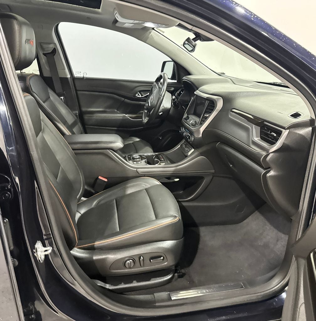 2021 GMC Acadia AT4