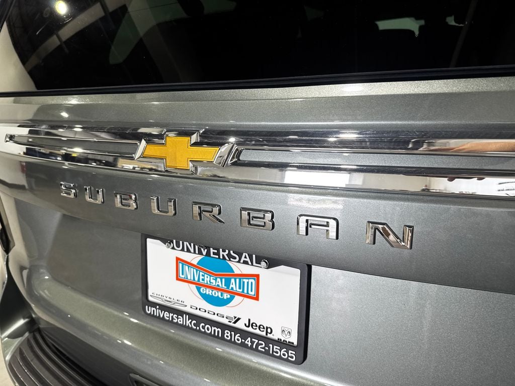 2023 Chevrolet Suburban Premier
