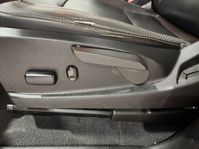 2022 GMC Canyon AT4 w/Leather