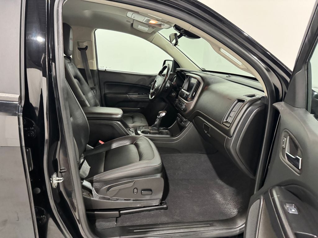 2022 GMC Canyon AT4 w/Leather