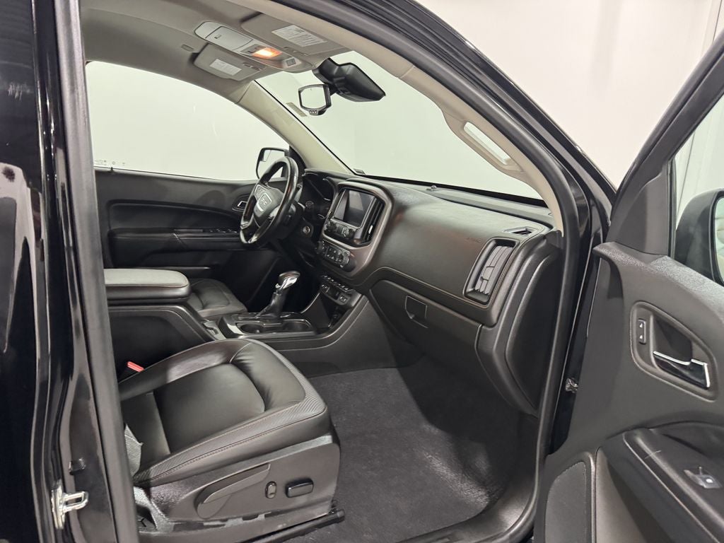 2022 GMC Canyon AT4 w/Leather