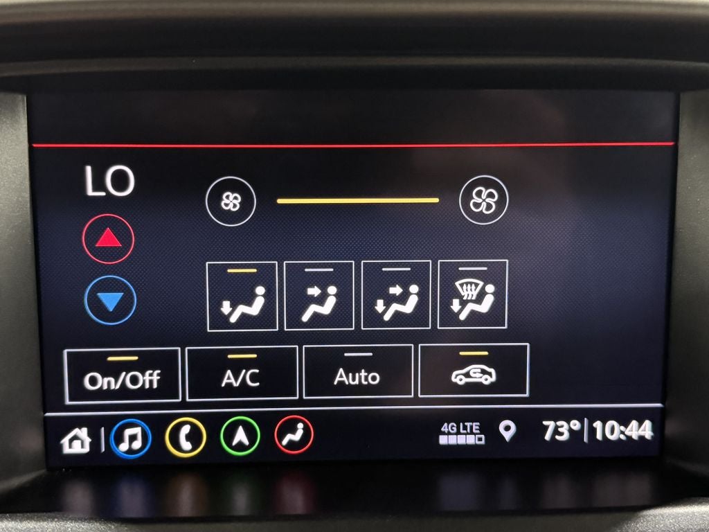 2022 GMC Canyon AT4 w/Leather