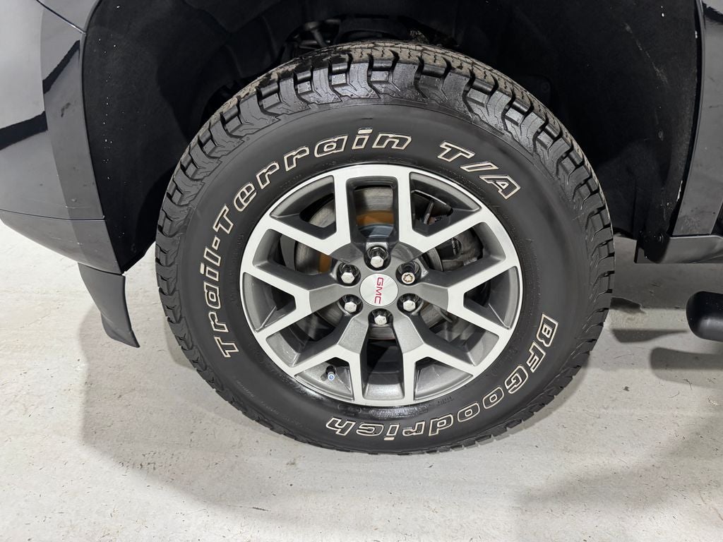 2022 GMC Canyon AT4 w/Leather
