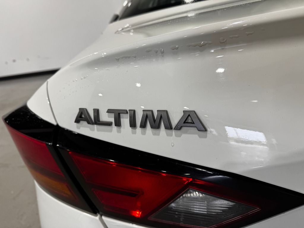 2025 Nissan Altima 2.5 SR