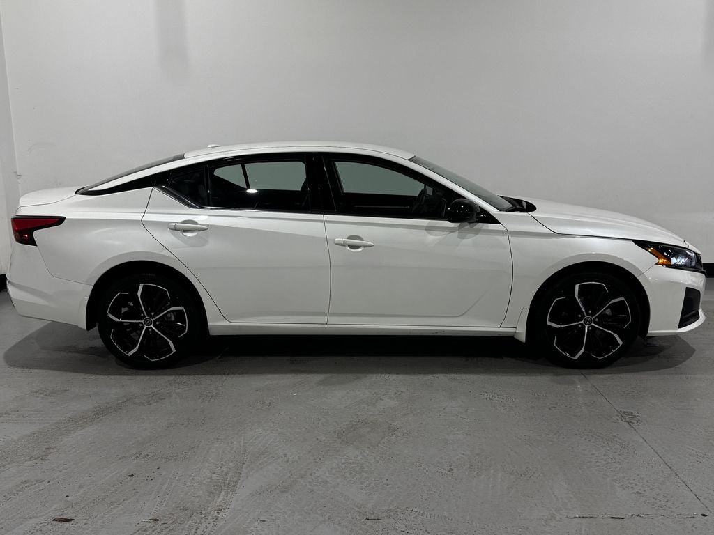 2025 Nissan Altima 2.5 SR