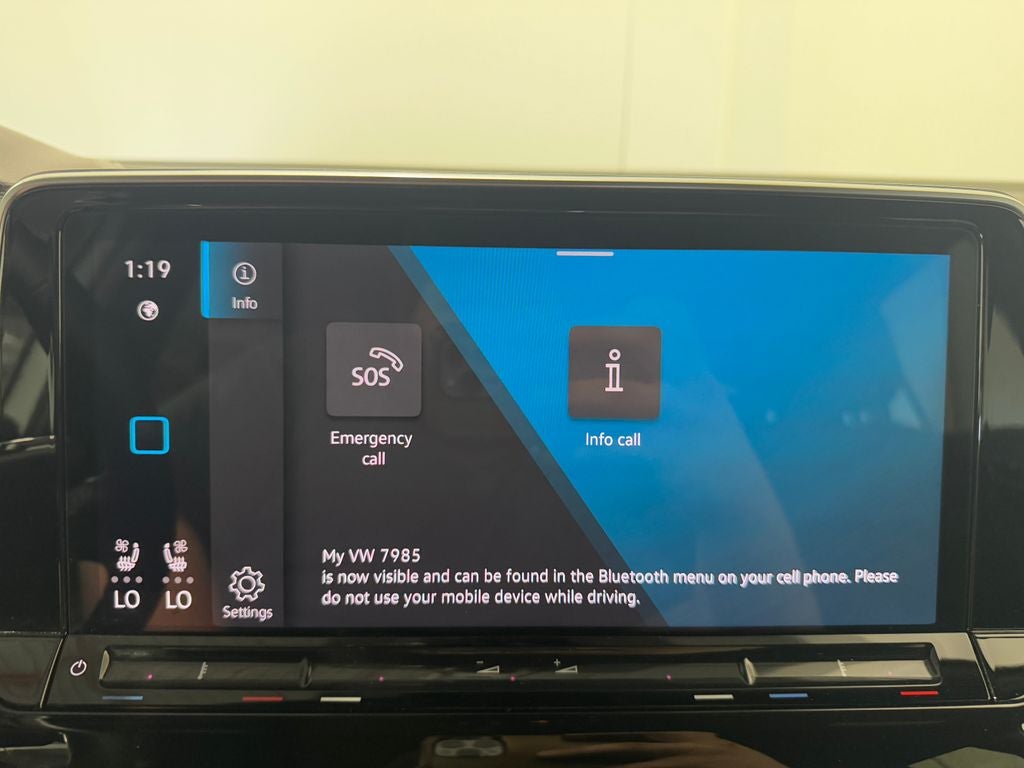 2025 Volkswagen Atlas Cross Sport 2.0T SE w/Technology
