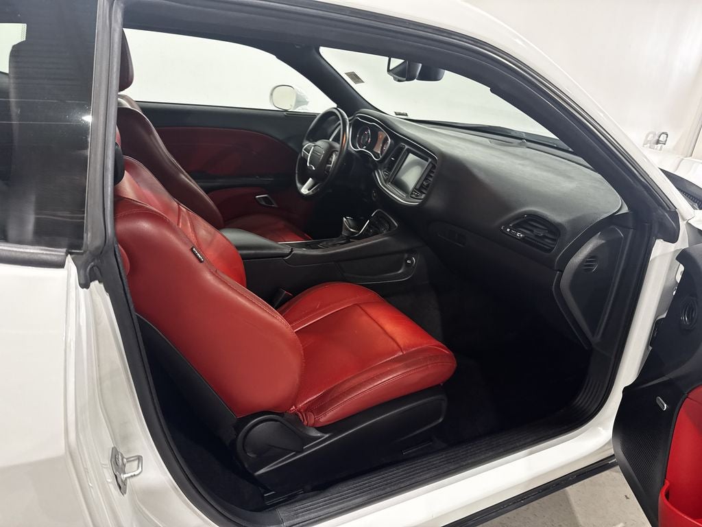 2015 Dodge Challenger SXT