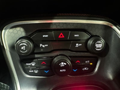 2015 Dodge Challenger SXT