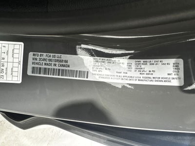 2025 Chrysler Pacifica Select