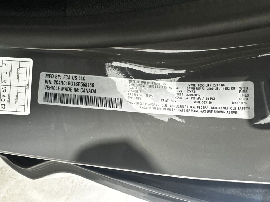2025 Chrysler Pacifica Select