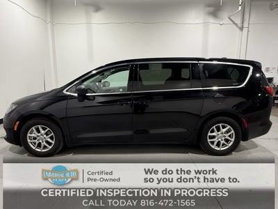 2024 Chrysler Voyager LX