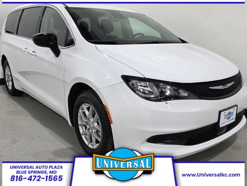 2024 Chrysler Voyager LX