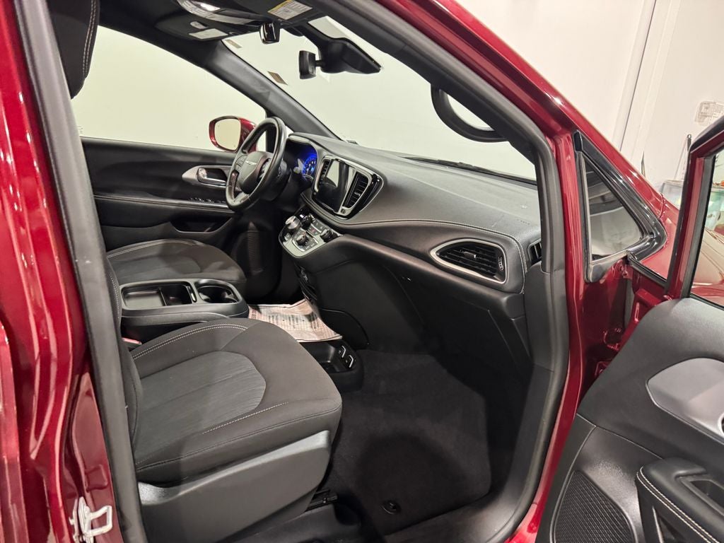 2021 Chrysler Pacifica Touring