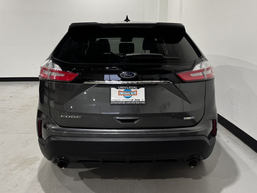 2020 Ford Edge SE