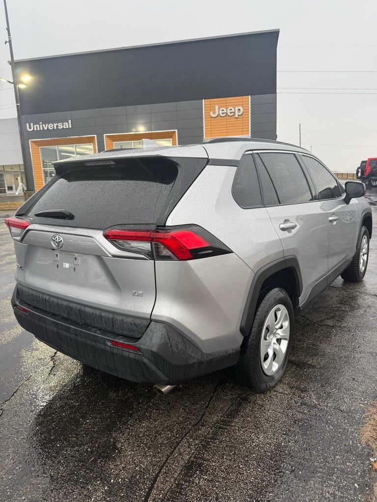 2021 Toyota RAV4 LE