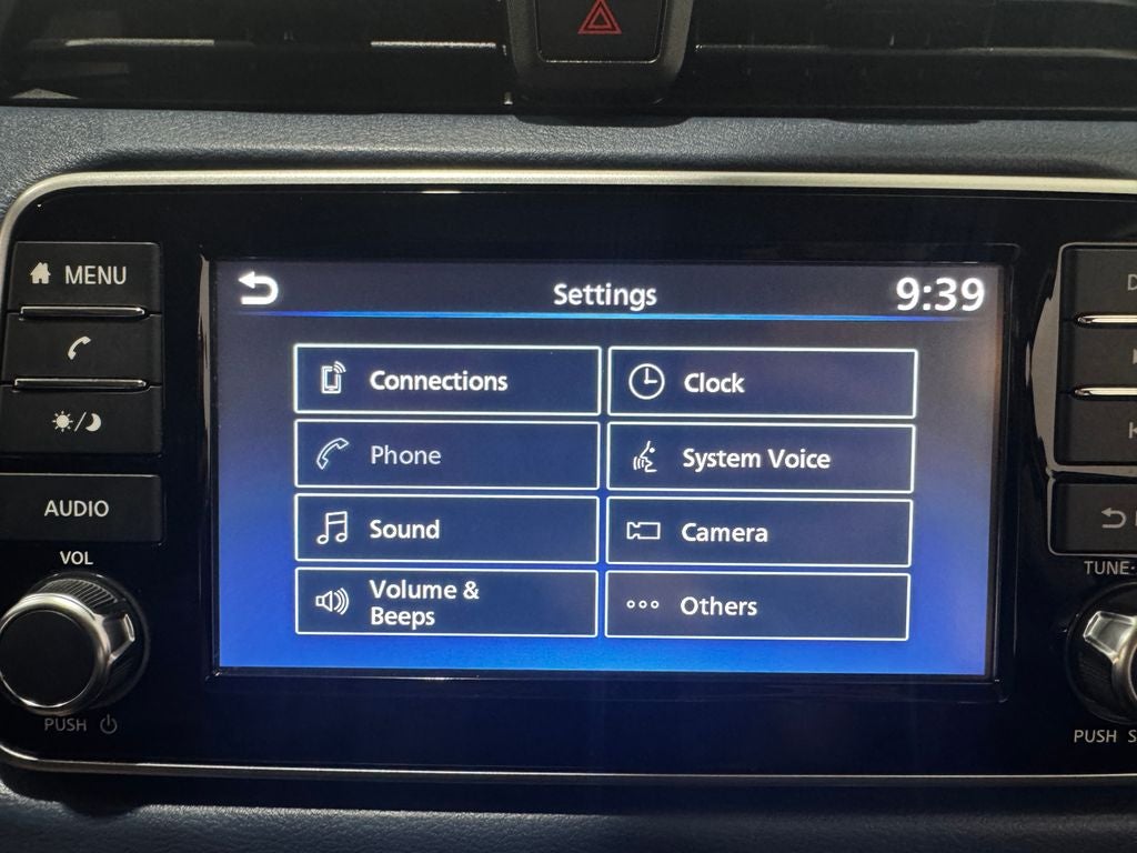 2025 Nissan Versa 1.6 SV