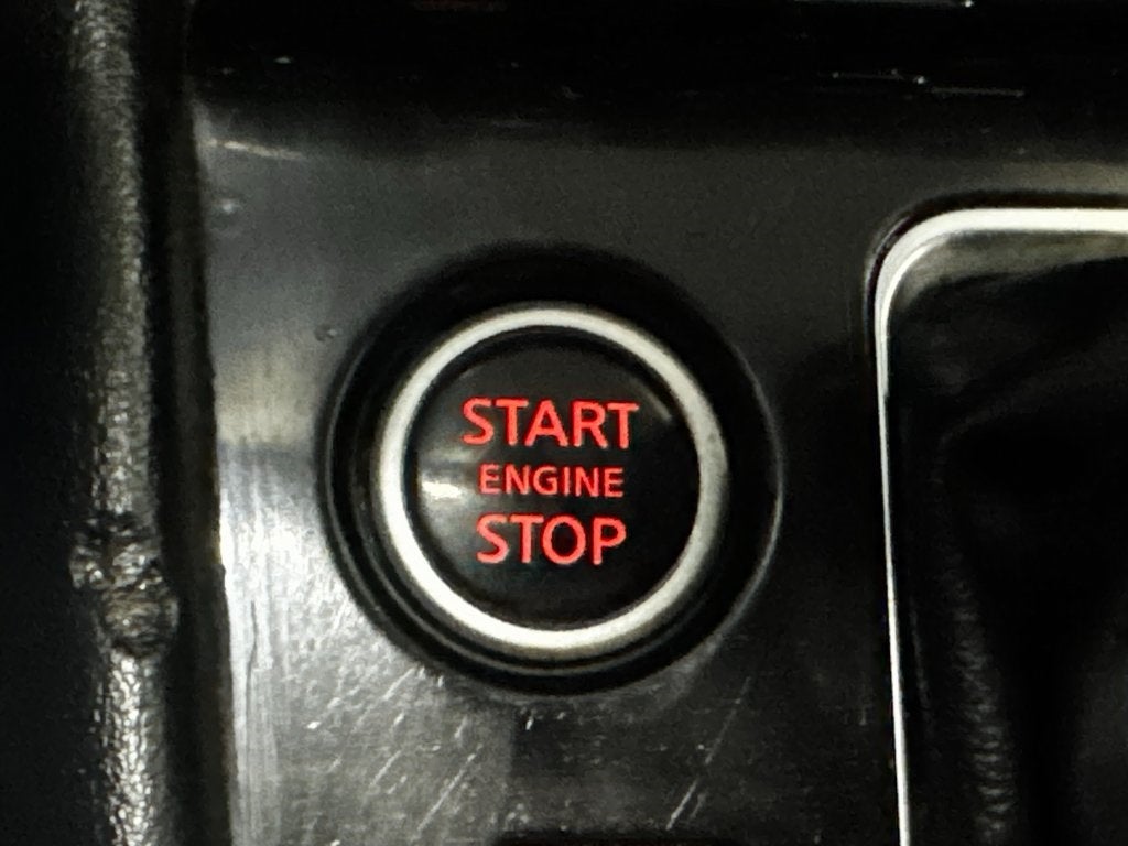 2021 Nissan Kicks SR Premium