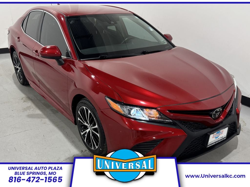 2020 Toyota Camry SE