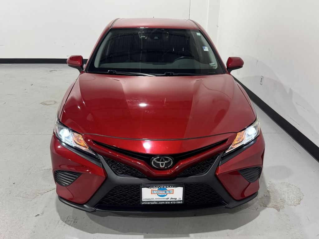 2020 Toyota Camry SE
