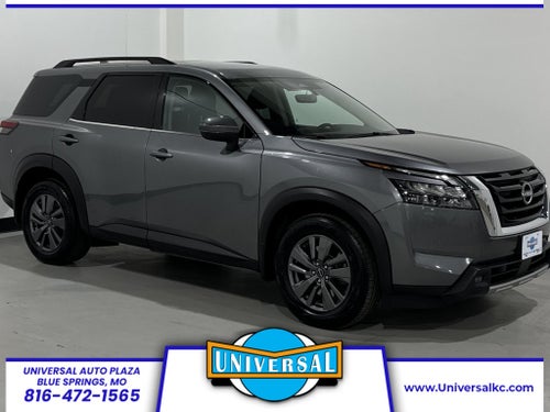 2023 Nissan Pathfinder SV