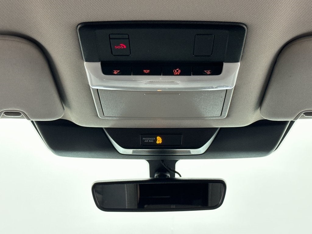 2023 Nissan Pathfinder SV