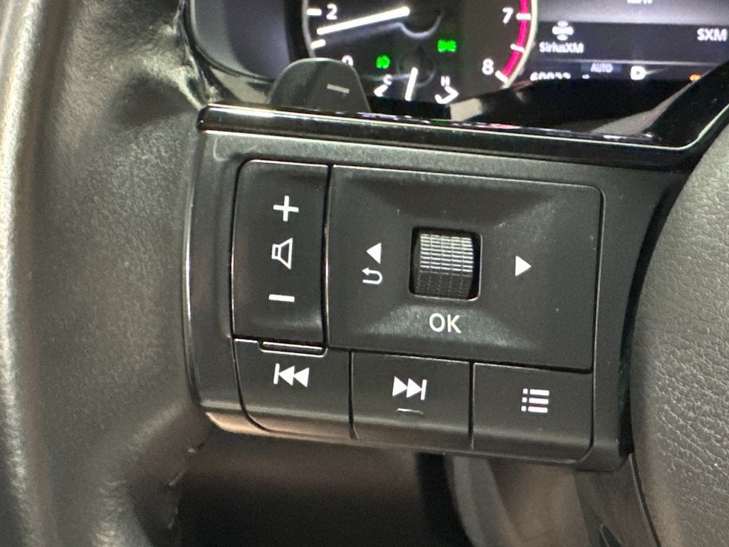 2023 Nissan Pathfinder SV