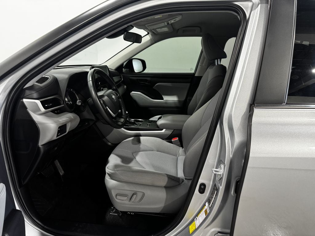 2023 Toyota Highlander Hybrid LE