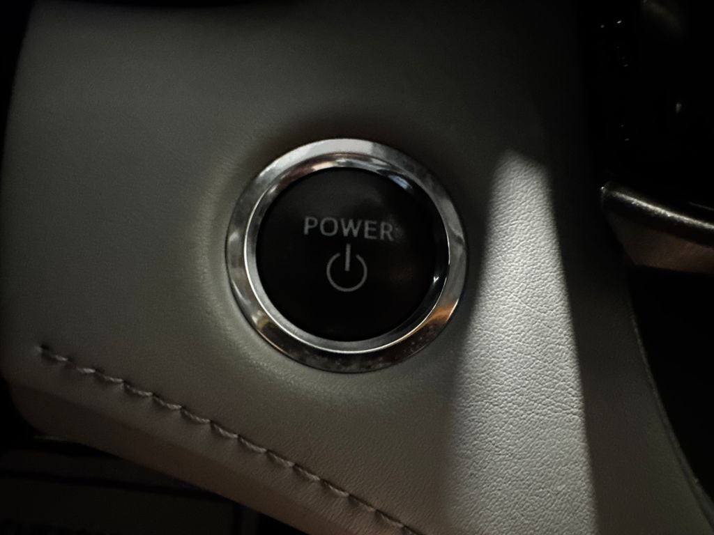 2023 Toyota Highlander Hybrid LE